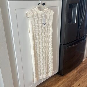 Zara Cream Sleeveless Knit Dress